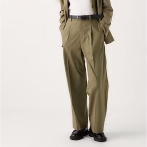 Uniqlo Pleated Wide Pants NWT